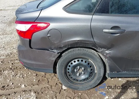 2012 Ford Focus Se z USA, uszkodzony, nr VIN 1FAHP3F24CL353567